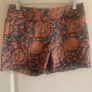 Ann Taylor size 2P NWOT Orange paisley pattern shorts